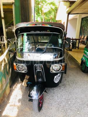 Bajaj Three Wheel 2012