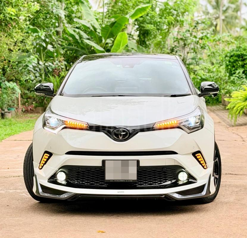Toyota CHR 2017 -  SUV sale in Sri Lanka - patpat.lk