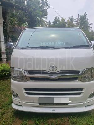 Toyota Hiace 2016 - பயன்படுத்தப்பட்டது வேன் sale in Sri Lanka - patpat.lk