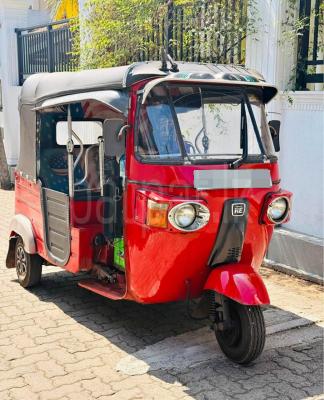 Bajaj Three Wheel 2010