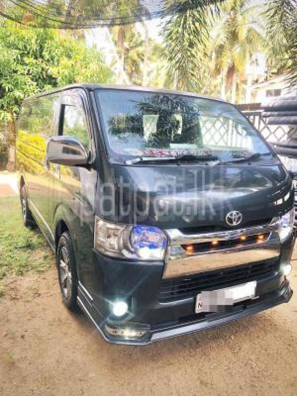 Toyota Hiace 2015 -  Van sale in Sri Lanka - patpat.lk