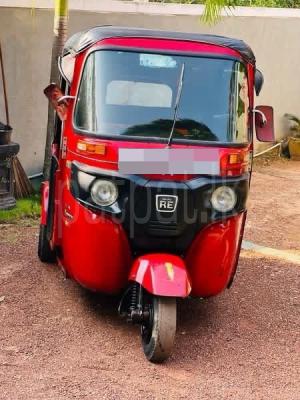 Bajaj Three Wheel 2015