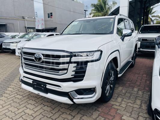 Toyota Land Cruiser 2025 - Reconditioned SUV sale in Sri Lanka - patpat.lk