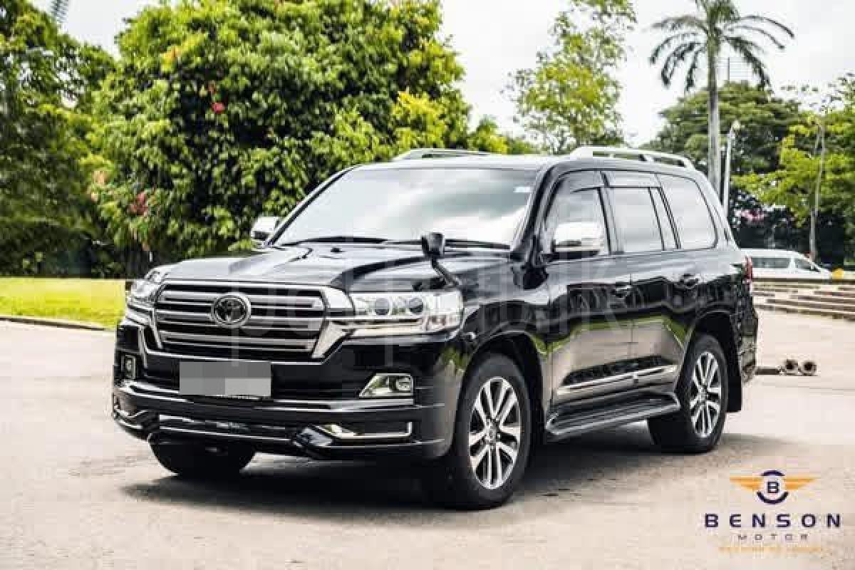 Land Cruiser Sahara 2017 -  SUV sale in Sri Lanka - patpat.lk