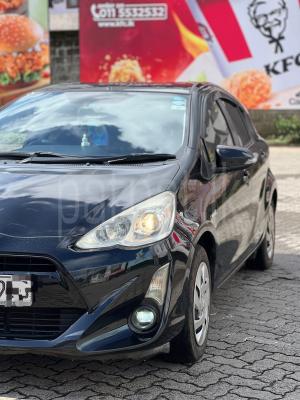 Toyota Aqua 2015 - பயன்படுத்தப்பட்டது கார் sale in Sri Lanka - patpat.lk