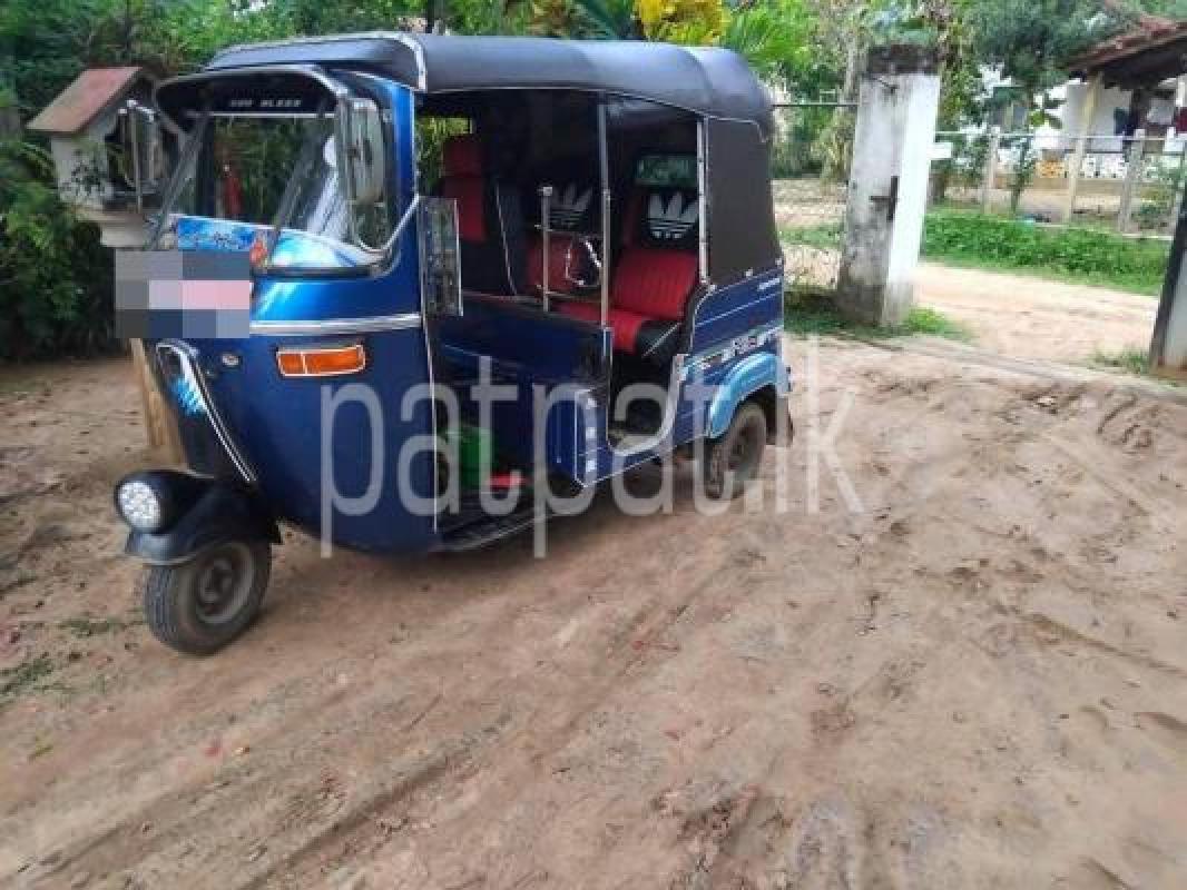 Bajaj 2 stroke 1990 - பயன்படுத்தப்பட்டது முச்சக்கர வண்டி sale in Sri Lanka - patpat.lk