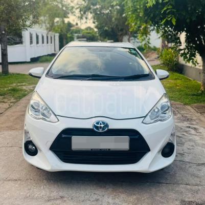 Toyota Aqua 2015 - භාවිතා කරන ලද කාර් sale in Sri Lanka - patpat.lk