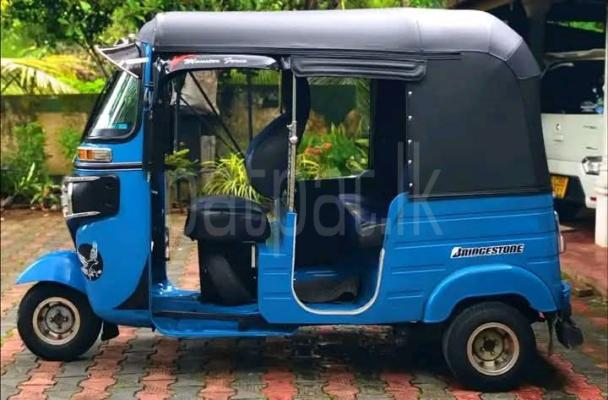 Bajaj 4 stroke 2014 -  Three wheeler sale in Sri Lanka - patpat.lk