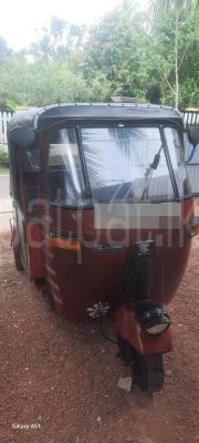 Bajaj Three Wheel 2006