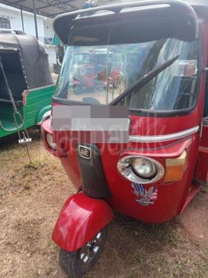 Bajaj Three Wheel 2013