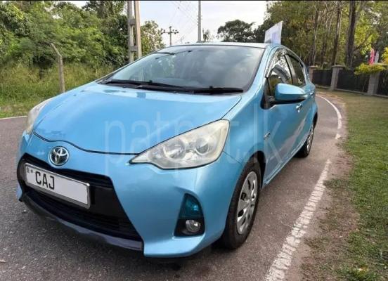 Toyota Aqua 2012