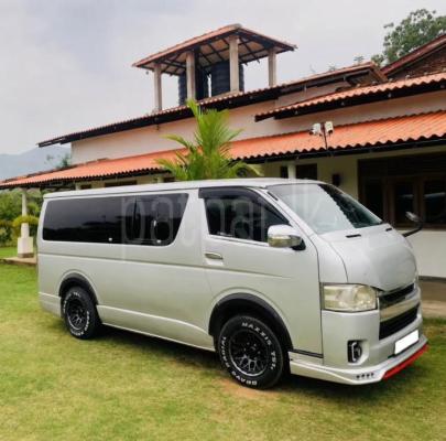 Toyota Hiace 2007 - பயன்படுத்தப்பட்டது வேன் sale in Sri Lanka - patpat.lk