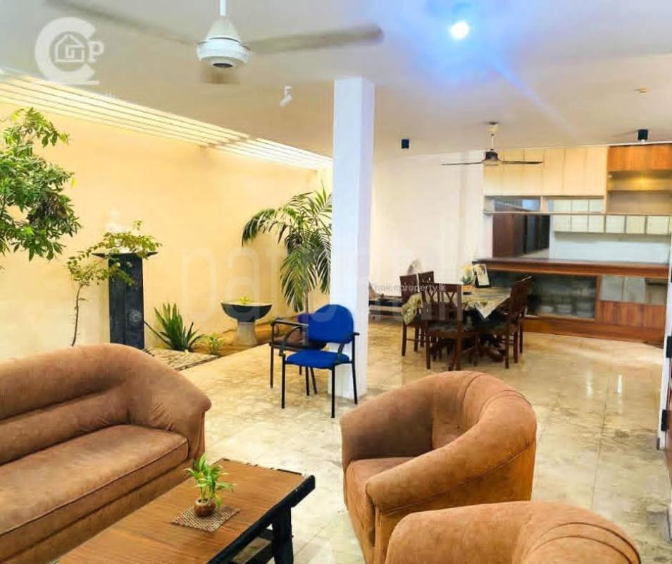 House for Sale in Kollupitiya (Colombo 03)