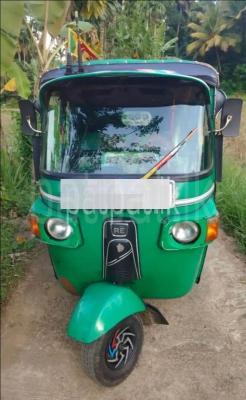 Bajaj Three Wheel 2014
