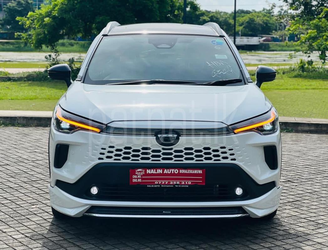 Toyota Corolla Cross 2025 -  SUV sale in Sri Lanka - patpat.lk