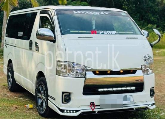 Toyota Hiace 2014