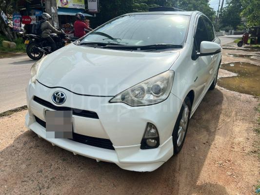 Toyota Aqua 2013 - பயன்படுத்தப்பட்டது கார் sale in Sri Lanka - patpat.lk