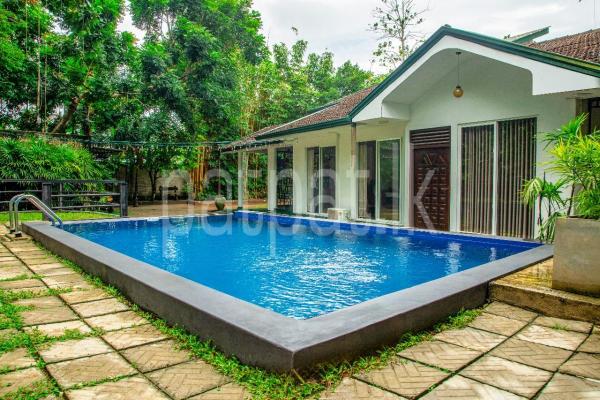 Hotel for Sale in Wanchawela