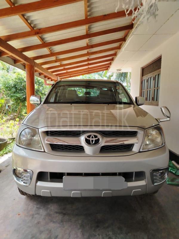Toyota Hilux 2006 -  භාණ්ඩ ප්‍රවාහන sale in Sri Lanka - patpat.lk