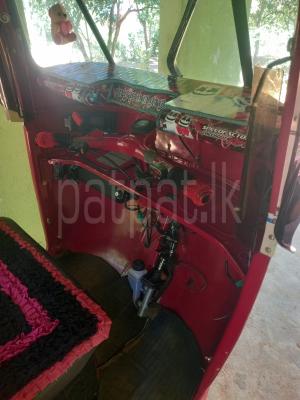 Bajaj Three Wheel 2006