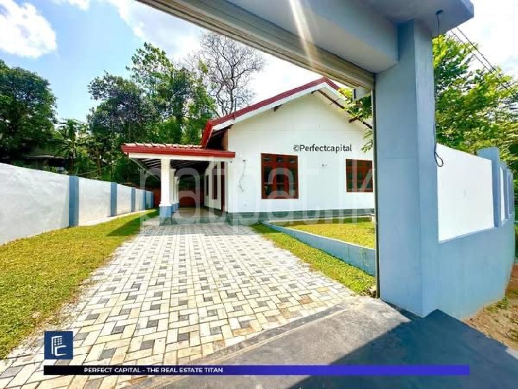 House for Sale in Divulapitiya