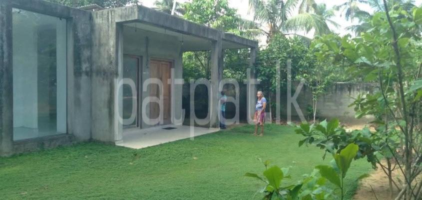 Commercial Land for Sale in Veyangoda