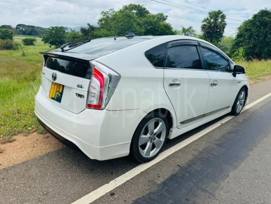 Toyota Prius 2013 - Used Car sale in Sri Lanka - patpat.lk