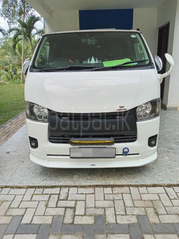 Toyota Hiace 2005 - භාවිතා කරන ලද වෑන් රථය sale in Sri Lanka - patpat.lk