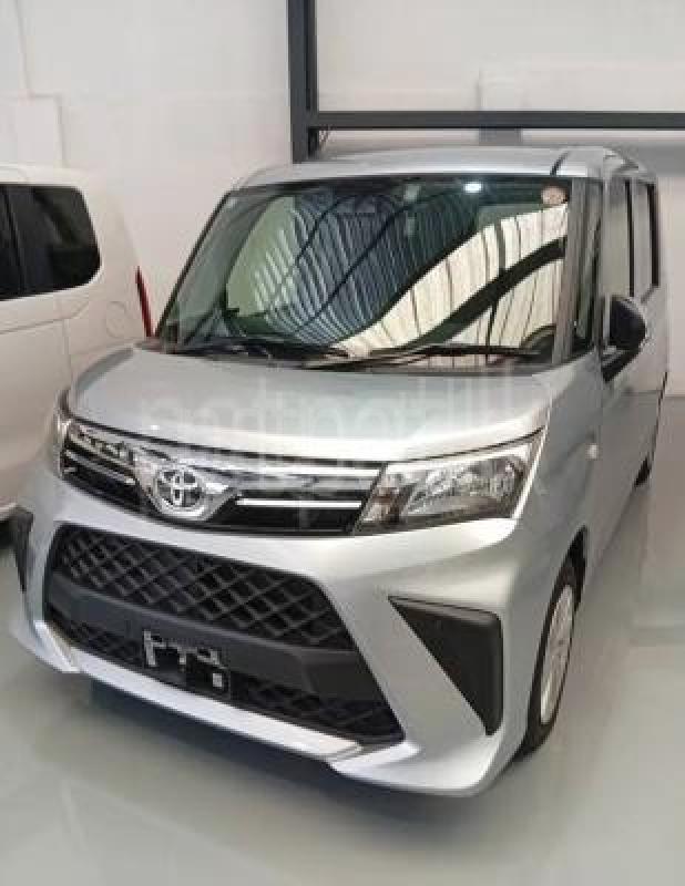 Toyota Roomy 2023 - மறுசீரமைக்கப்பட்டது வேன் sale in Sri Lanka - patpat.lk