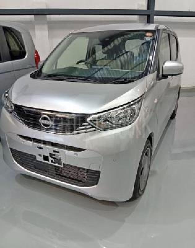 Nissan DAYZ HIGHWAY STAR 2024 -  Car sale in Sri Lanka - patpat.lk