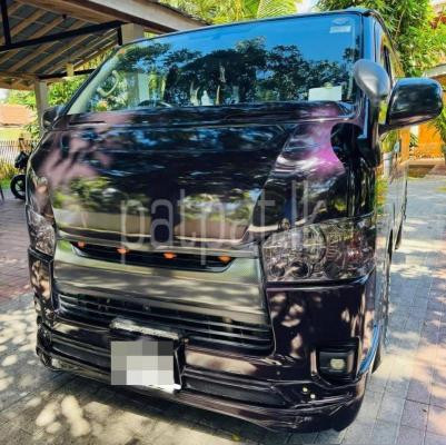 Toyota Hiace 2015 - භාවිතා කරන ලද වෑන් රථය sale in Sri Lanka - patpat.lk