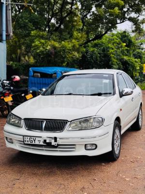 Nissan Sunny 2001
