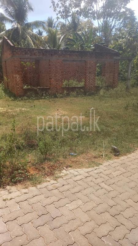 Commercial Land for Sale in Weeraketiya