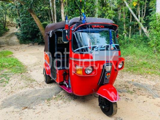 Bajaj Three Wheel 2010