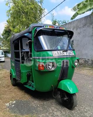 Bajaj Three Wheel 2012