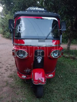 Bajaj Three Wheel 2013