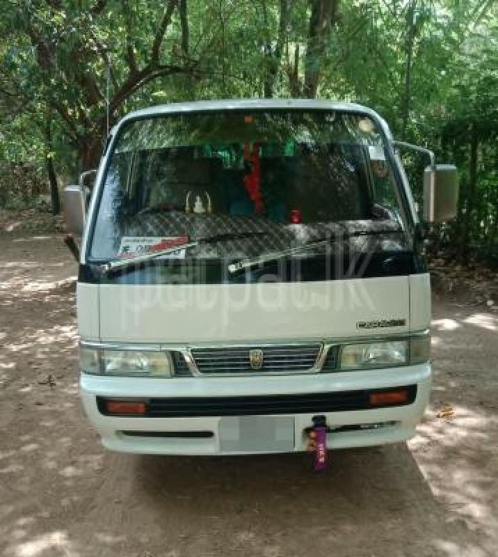 Nissan Caravan 1995 -  Van sale in Sri Lanka - patpat.lk