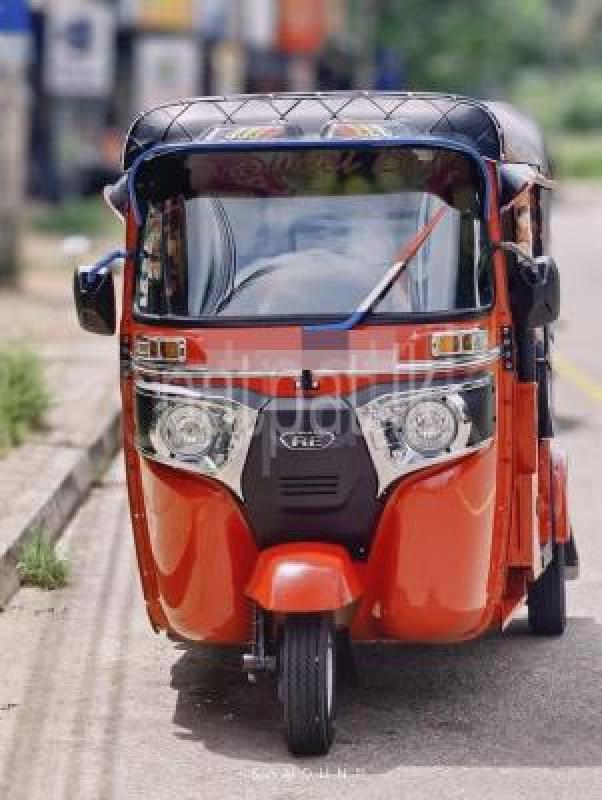 Bajaj 4 stroke 2025 -  Three wheeler sale in Sri Lanka - patpat.lk