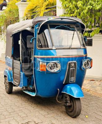 Bajaj Three Wheel 2009