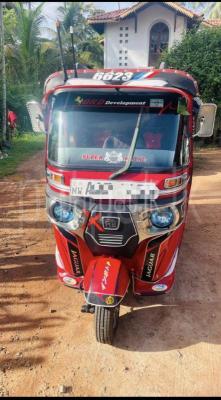 Bajaj 4 stroke 2015 - භාවිතා කරන ලද ත්‍රිරෝද රථය sale in Sri Lanka - patpat.lk