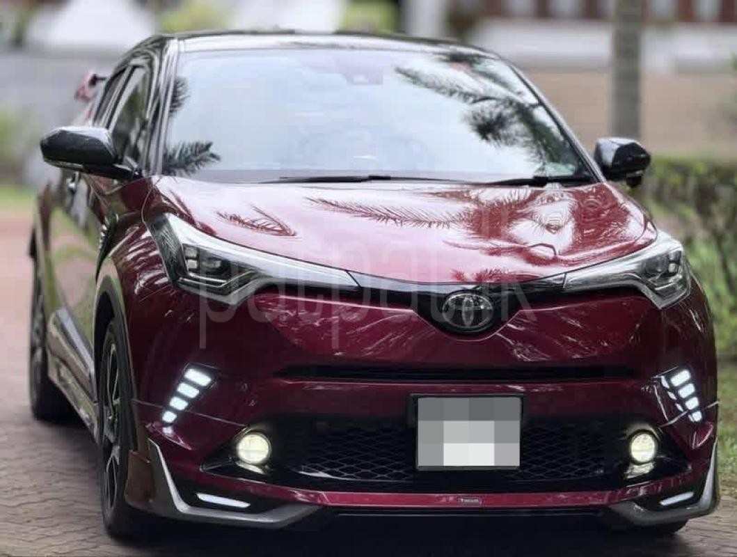 Toyota CHR 2018 - பயன்படுத்தப்பட்டது SUV sale in Sri Lanka - patpat.lk