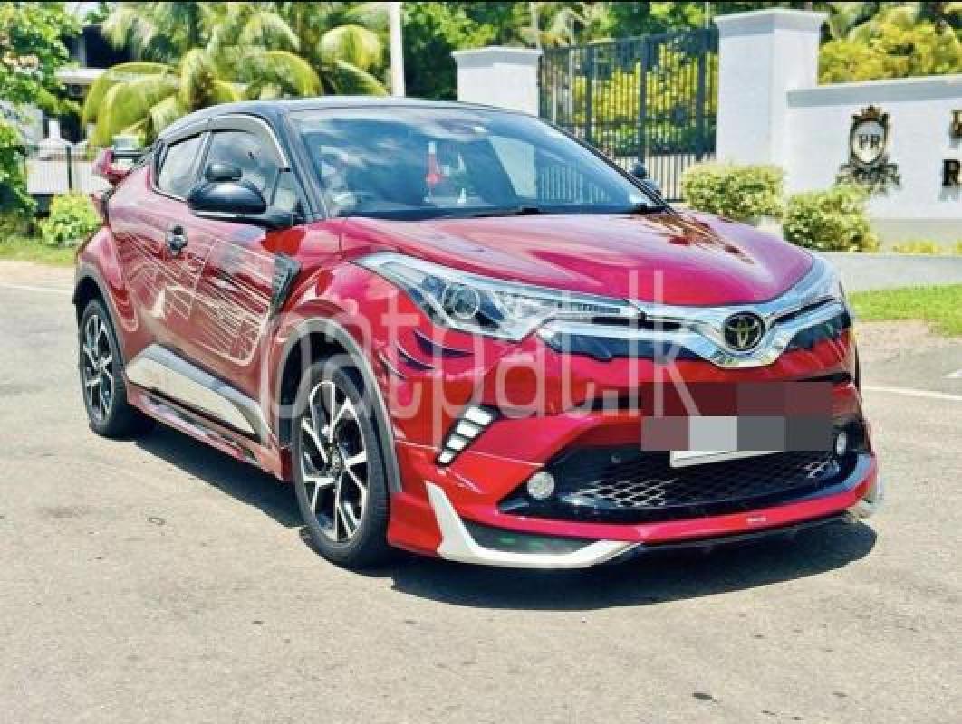Toyota CHR 2017 - භාවිතා කරන ලද SUV රථය sale in Sri Lanka - patpat.lk