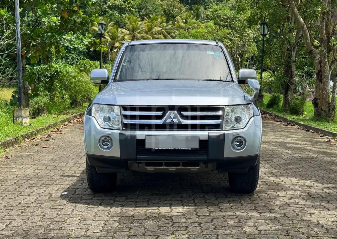 Mitsubishi Montero 2008 -  SUV sale in Sri Lanka - patpat.lk