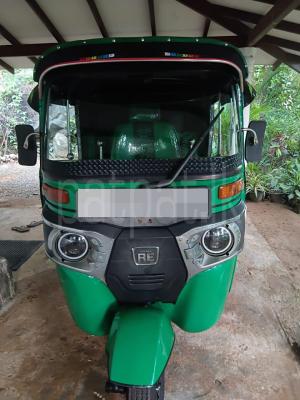 Bajaj Three Wheel 2018 - பயன்படுத்தப்பட்டது முச்சக்கர வண்டி sale in Sri Lanka - patpat.lk