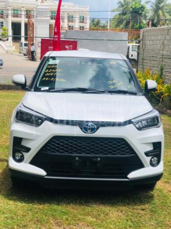 Toyota Raize 2025 - சான்றளிக்கப்பட்டது SUV sale in Sri Lanka - patpat.lk