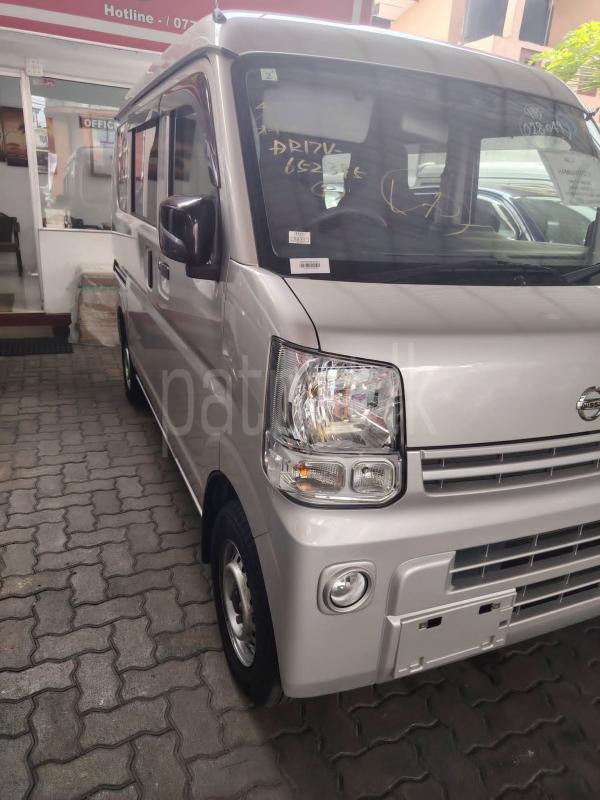 Nissan Clipper 2024 -  වෑන් රථය sale in Sri Lanka - patpat.lk
