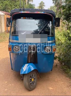 Bajaj Three Wheel 2011