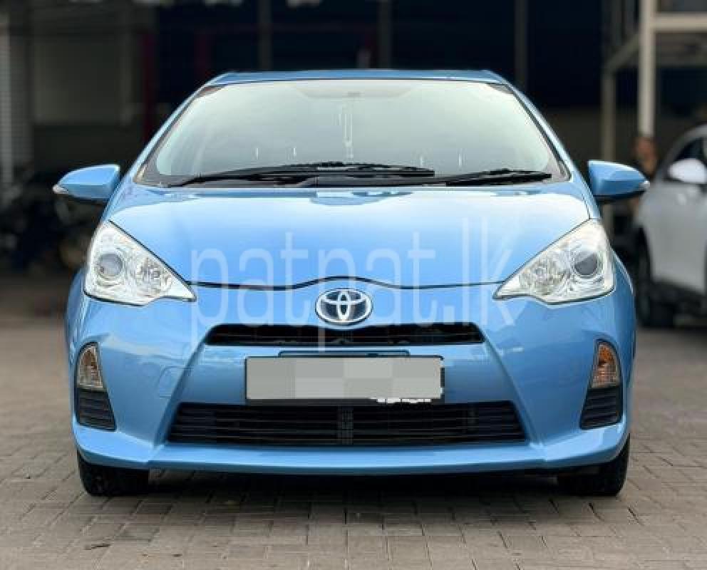 Toyota Aqua 2012 -  கார் sale in Sri Lanka - patpat.lk