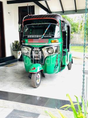 Bajaj 4 stroke 2015 - பயன்படுத்தப்பட்டது முச்சக்கர வண்டி sale in Sri Lanka - patpat.lk