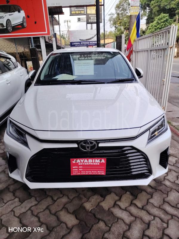 Toyota Yaris 2025 -  කාර් sale in Sri Lanka - patpat.lk